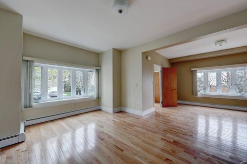 100 Beaufort St, Providence RI  02908-4435 exterior