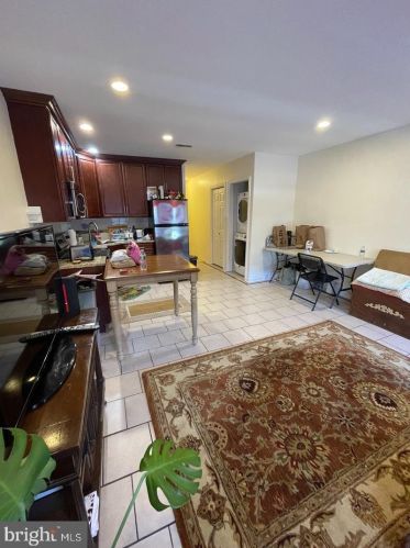 122 2nd St, Philadelphia PA  19123-4600 exterior