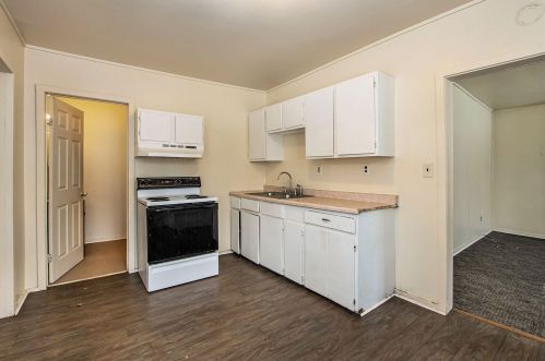 298 Mclaughlin Ave, Meskegon MI 49442-3523 exterior