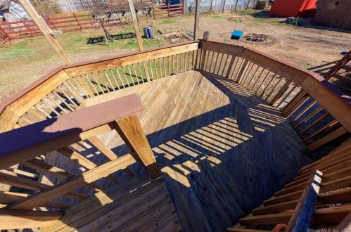 20 Woodward St, Killingly CT 06239-1642 exterior