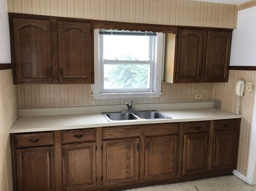 10615 Springfield Ave, Chicago IL 60655-3830 exterior