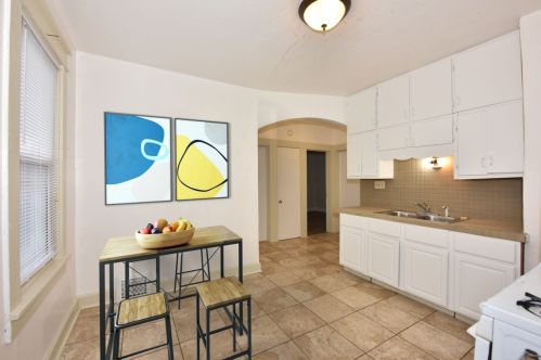 3460 Holton St, Milwaukee WI 53212-2935 exterior