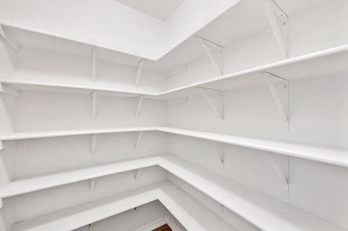 8029 Evadean Cir, Austin TX 78745-8004 exterior