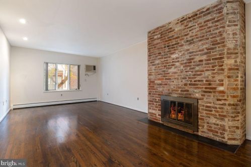 1940 Delancey Pl, Philadelphia PA 19103-6612 exterior