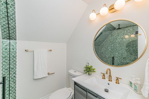 2311 Foster Ave, Chicago IL  60625-1825 exterior