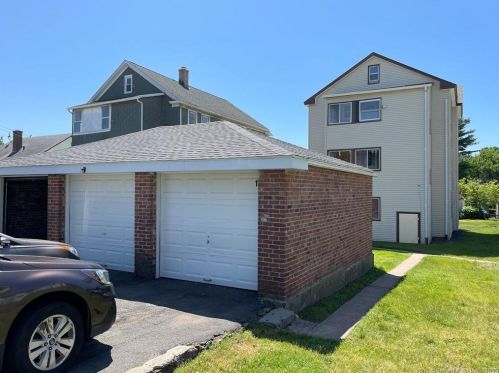 96 Concord St, New Britain CT  06053-2906 exterior