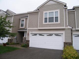 6776 Christian Curv, Saint Paul, MN 55125-6740