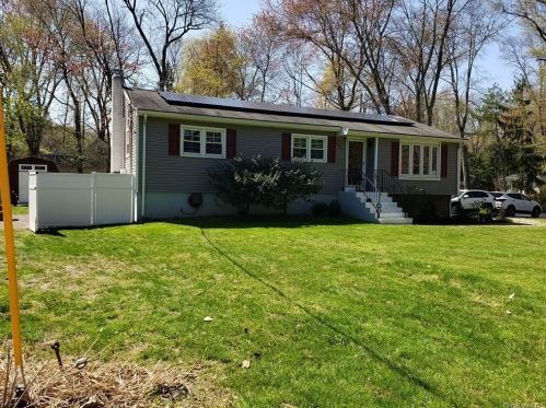 426 Kings Hwy, Valley Cottage, NY 10989-1528