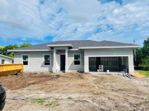 3117 Pruitt Rd, Fort Pierce, FL 34952-5910