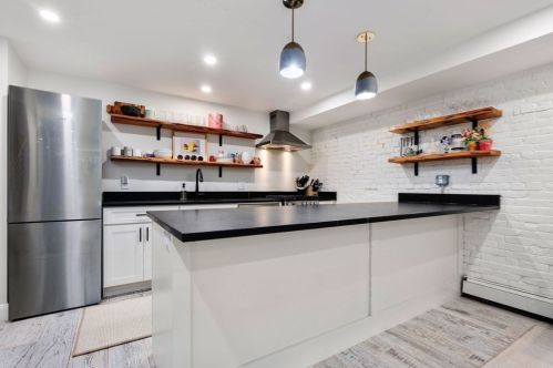 20 Dartmouth St, Boston MA exterior