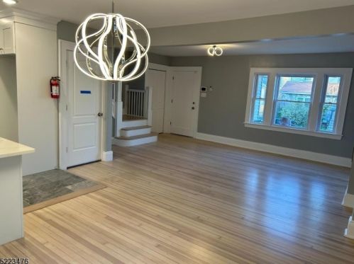 51 Leslie Pl, Irvington NJ  07111-1106 exterior