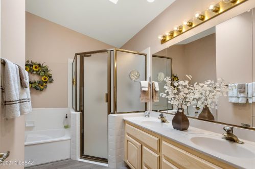 38145 Mtn Site Dr, Tucson AZ 85739-3016 exterior