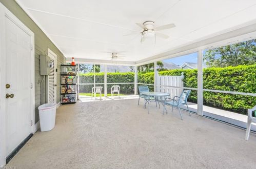 113 Bristol Ln, Naples FL 34112-5421 exterior