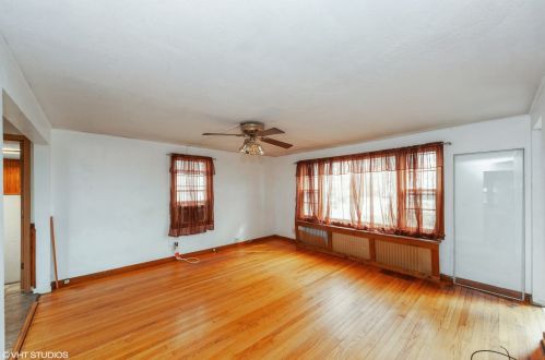 1816 Kellogg Ave, Waukegan IL 60087-4705 exterior