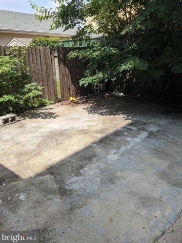 2029 Ellsworth St, Philadelphia PA 19146-3010 exterior