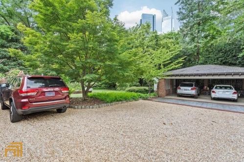 217 15 St, Atlanta GA 30318-7805 exterior