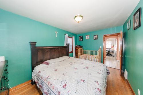 2678 16 St, Milwaukee WI 53215-3002 exterior