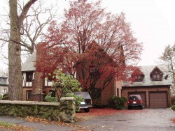 122 Bellevue St, Newton, MA 02458-1921