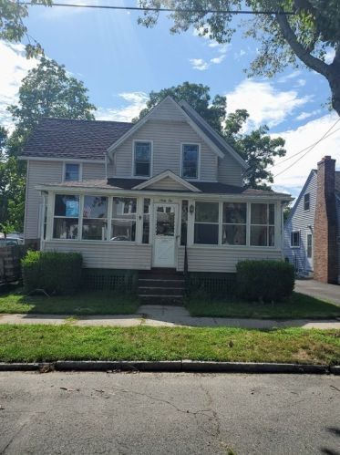 62 Eddy St, Springfield MA 01104-2631 exterior