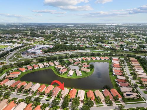 324 Breezy Point Loop, Fort Pierce FL  34986-2669 exterior