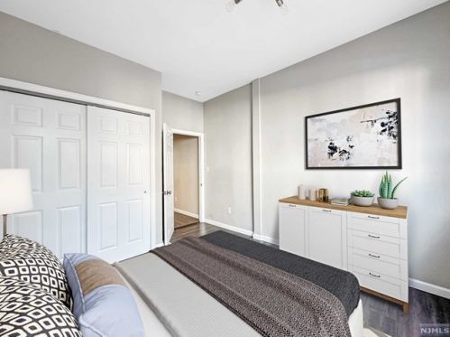 161 St, Union City NJ 07087-5439 exterior