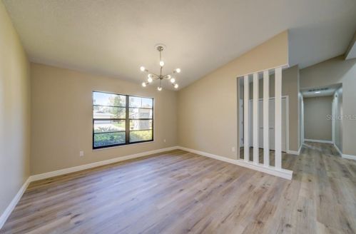 5012 Barrowe Dr, Tampa FL 33624-2593 exterior