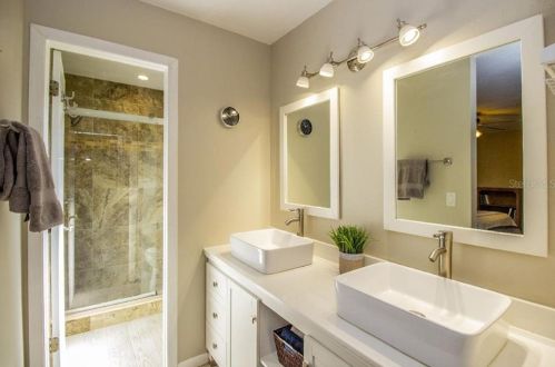 16155 Gardendale Dr, Tampa FL 33624-1132 exterior