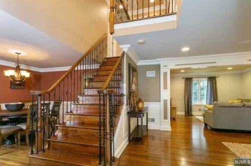 86 Lexington Ave, Cresskill NJ  07626-1216 exterior