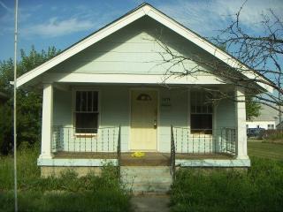 1524 Colorado Ave, Indianapolis IN  46201-1616 exterior