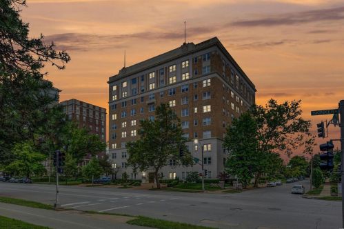 701 Skinker Blvd, Saint Louis MO  63105-4842 exterior