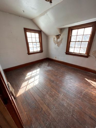 4593 Spencer Pl, Milwaukee WI 53218-4947 exterior