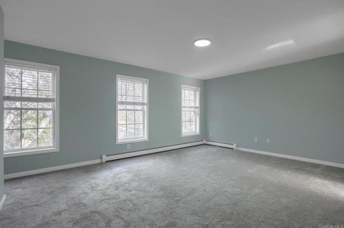 1584 Route 211, Middletown NY 10941-3739 exterior