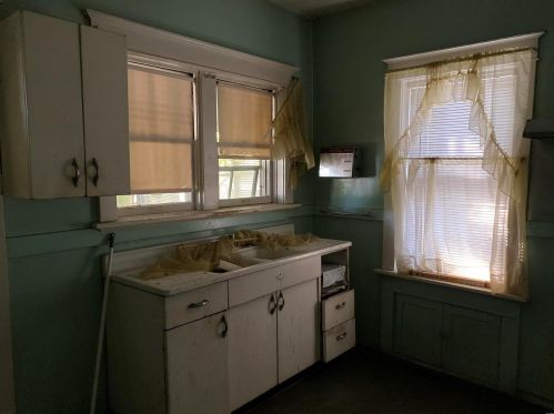 7324 Wellington Ave, Saint Louis MO 63130-1724 exterior