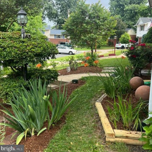 12403 Vinton Ter, Silver Spring, MD 20906-4426