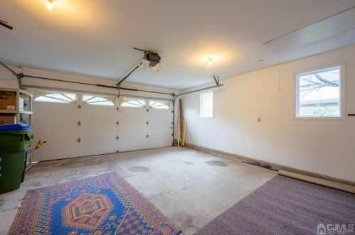 55 Oliver Ave, Edison NJ 08820-3122 exterior