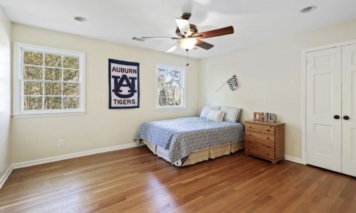 1386 Hanover West Dr, Atlanta GA 30327-1139 exterior