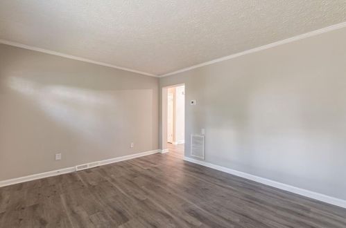 3250 Mount Gilead Rd, Atlanta GA  30311-5202 exterior