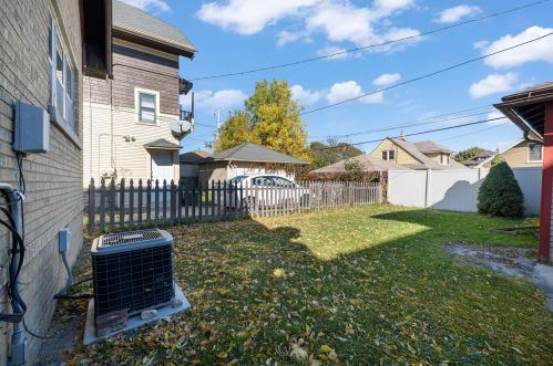 2348 56, Milwaukee WI 53219-2212 exterior