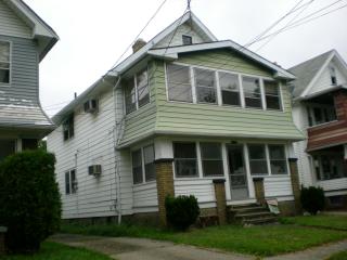 18617 Kewanee Ave, Cleveland, OH 44119-2736