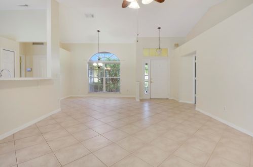 1826 Leafy Rd, Fort Pierce FL  34953-1392 exterior