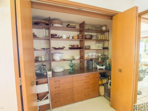 300 Cir Dr, Meskegon MI 49445-2712 exterior