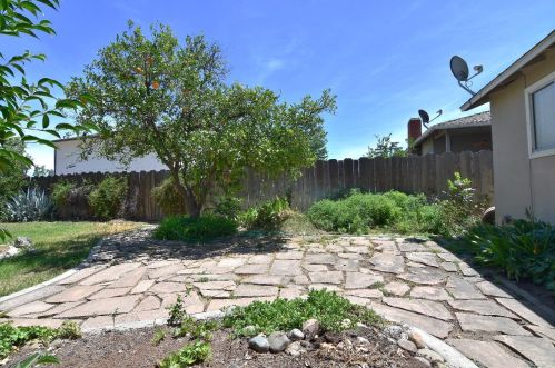 815 Minnesota Ave, Turlock CA 95382-1509 exterior