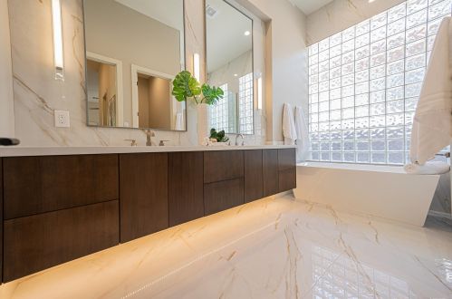 6417 30th Way, Phoenix AZ  85016-8927 exterior