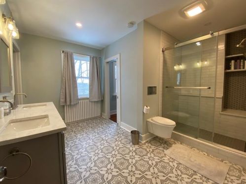 215 Swissvale Ave, Pittsburgh PA 15221-2404 exterior