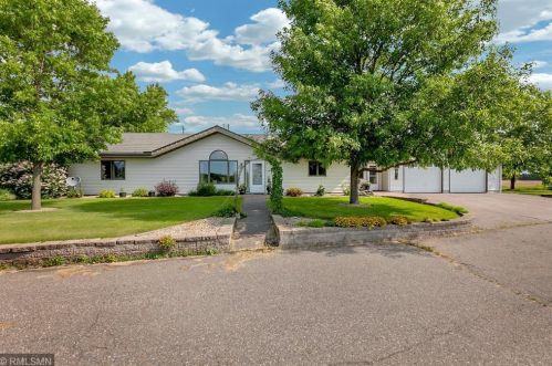 11261 65th St, Foley MN 56329-9564 exterior