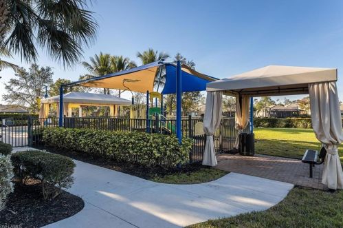 6540 Monterey Pt, Naples FL 34105-5071 exterior