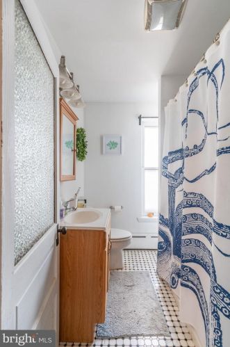 126 Fowler Ave, Tavistock NJ 08033-1336 exterior