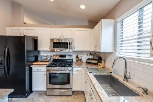 11347 Gray Boulder Ct, Tucson AZ  85737-4612 exterior