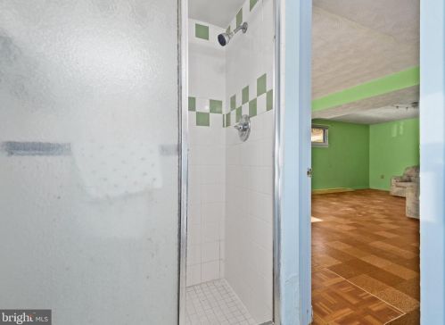 822 Malibu Dr, Silver Spring MD 20901-3648 exterior