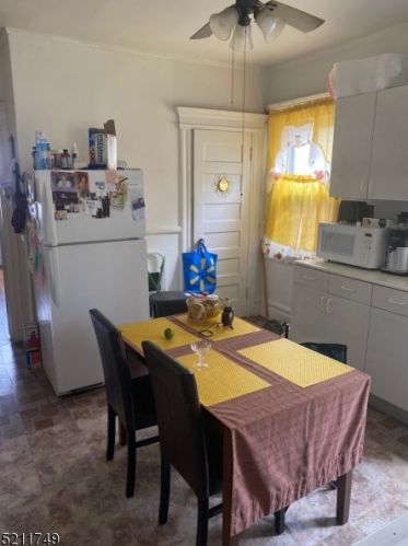 121 Seymour Ave, Newark NJ 07108-1714 exterior